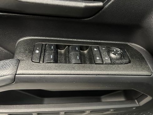 Used 2025 Toyota 4Runner SR5 image 12