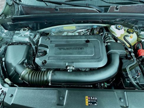 Used 2023 Buick Envision Essence image 38