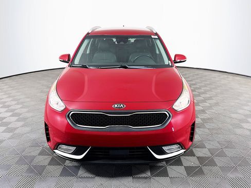 Used 2018 Kia Niro EX FWD image 2