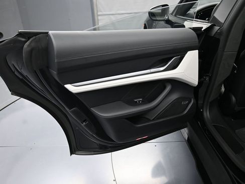 New 2026 Porsche Taycan Turbo image 24