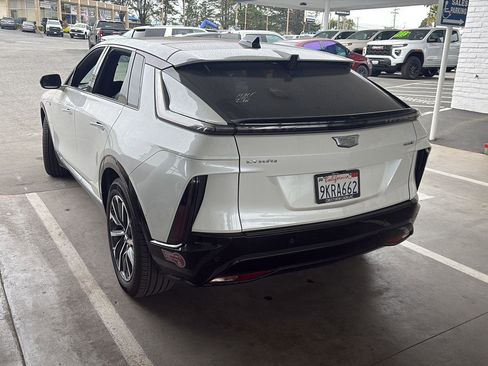 Used 2024 Cadillac Lyriq Sport RWD image 6