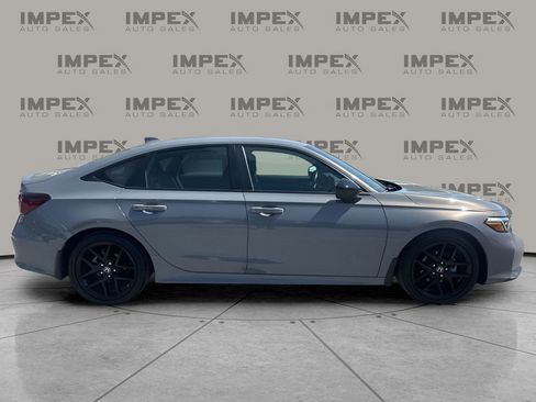 Used 2025 Honda Civic Sport image 6