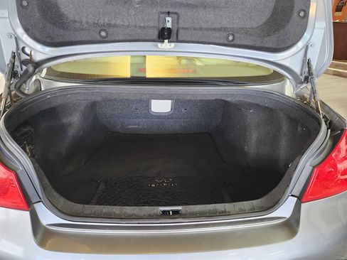 Used 2011 INFINITI G25 x w/ Moonroof Pkg image 27
