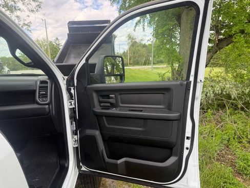 New 2024 RAM 5500 Tradesman AWD/4WD image 57