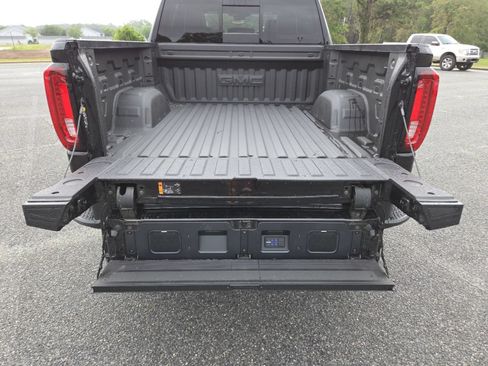 New 2026 GMC Sierra 1500 AT4X w/ LPO, Black Badging Package AWD/4WD image 27
