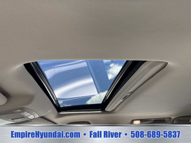 Used 2024 Nissan Armada SL w/ Captain's Chairs Package AWD/4WD image 25