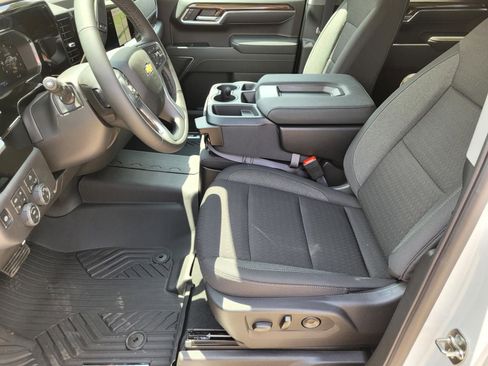 New 2026 Chevrolet Silverado 1500 LT w/ Texas Edition Plus AWD/4WD image 14