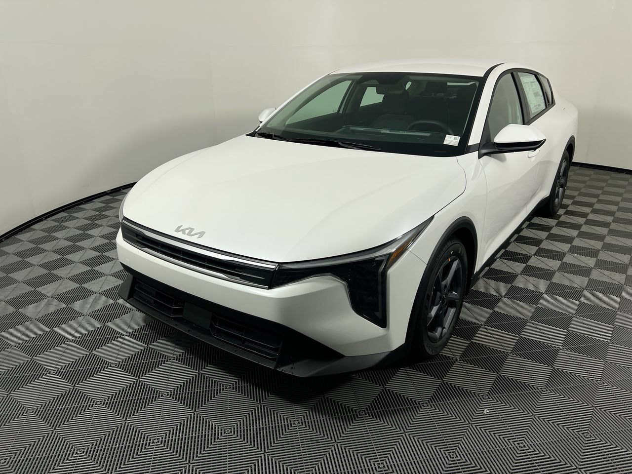 New 2026 Kia K4 FWD image 8