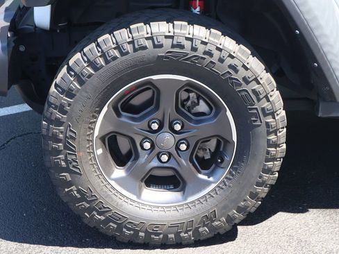 Used 2021 Jeep Gladiator Rubicon AWD/4WD image 14