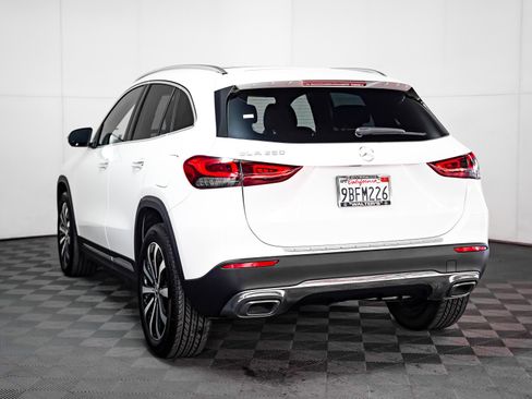 Certified 2022 Mercedes-Benz GLA 250 image 2