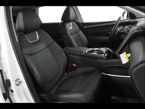 Used 2023 Hyundai Tucson Limited image 17