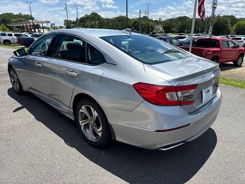 Used 2019 Honda Accord EX image 4