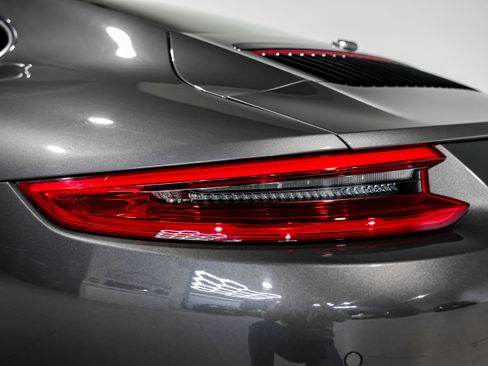 Used 2017 Porsche 911 Carrera S image 31
