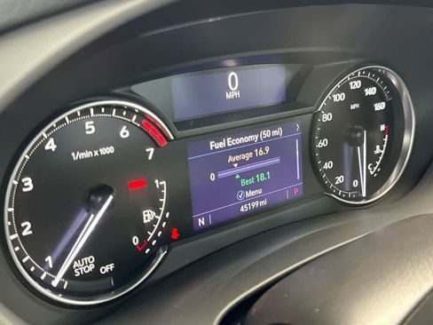 Used 2023 Cadillac XT4 Luxury FWD image 16