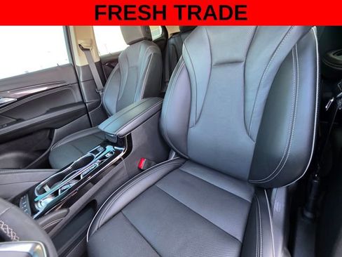Used 2023 Buick Envision Essence image 26