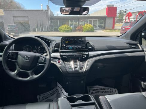 Used 2025 Honda Odyssey Sport-L image 9