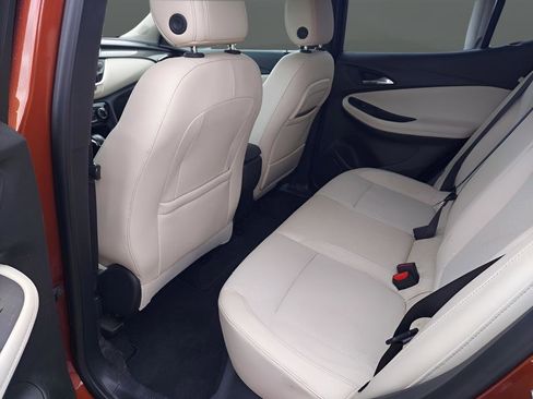 Used 2020 Buick Encore GX Preferred w/ Cold Weather Comfort Package image 11