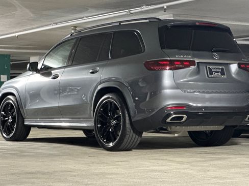 Used 2026 Mercedes-Benz GLS 450 4MATIC image 3