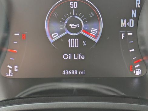 Used 2023 Dodge Challenger SXT w/ Cold Weather Group image 11