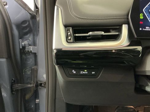 Certified 2025 BMW X1 xDrive28i w/ Technology Package AWD/4WD image 9