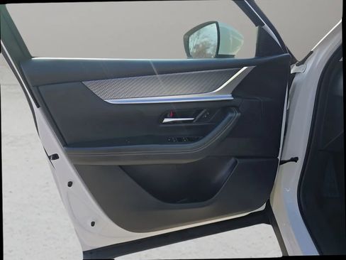 Used 2024 MAZDA CX-90 3.3 Turbo w/ Preferred Plus image 8