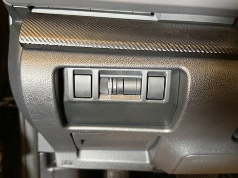 Used 2024 Subaru Crosstrek 2.0i Premium w/ Popular Package #4 image 18