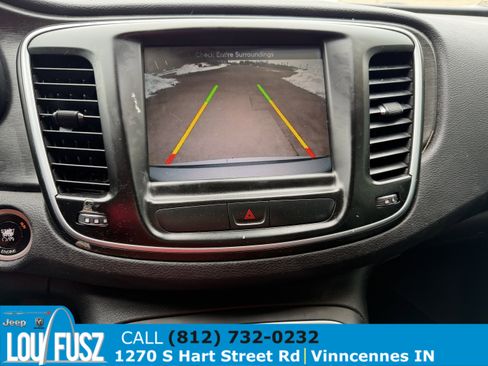 Used 2015 Chrysler 200 Limited w/ Convenience Group image 20