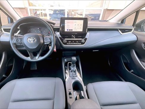 Used 2025 Toyota Corolla LE FWD image 21