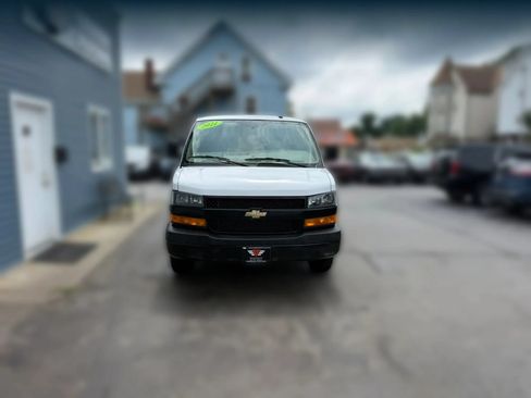 Used 2021 Chevrolet Express 2500 Extended w/ Driver Convenience Package RWD image 6