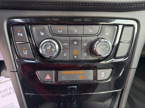 Used 2018 Buick Encore Premium w/ Experience Buick Package image 17