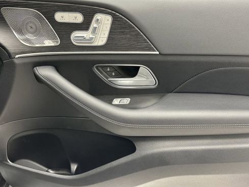 Certified 2024 Mercedes-Benz GLS 450 4MATIC image 18