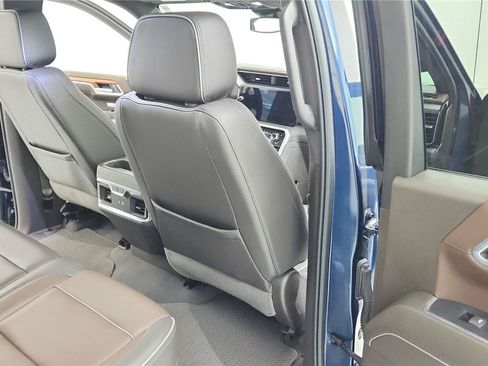 Used 2023 GMC Sierra 1500 Denali AWD/4WD image 29