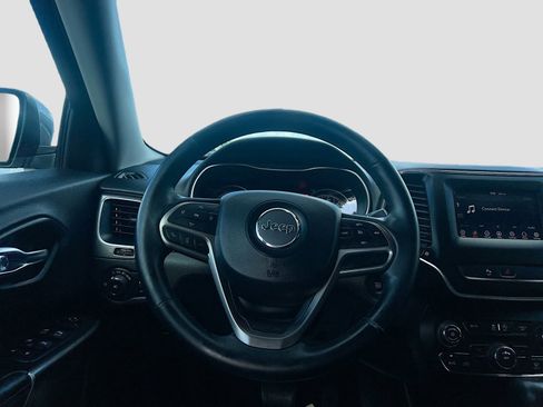 Used 2019 Jeep Cherokee Latitude Plus w/ Cold Weather Group image 22