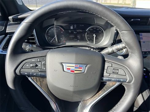Certified 2023 Cadillac XT6 Premium Luxury image 21