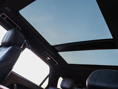 Used 2023 Land Rover Range Rover Sport SE image 31