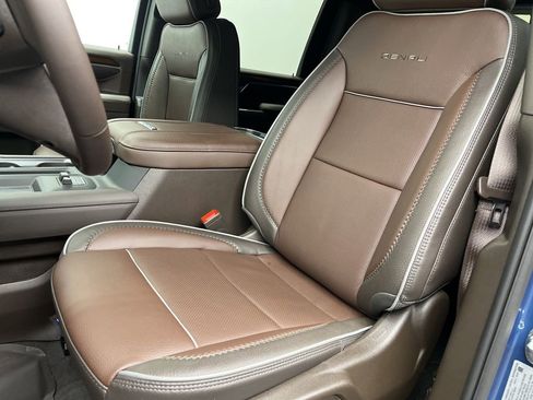 New 2026 GMC Sierra 2500 Denali w/ Denali Reserve Package image 8