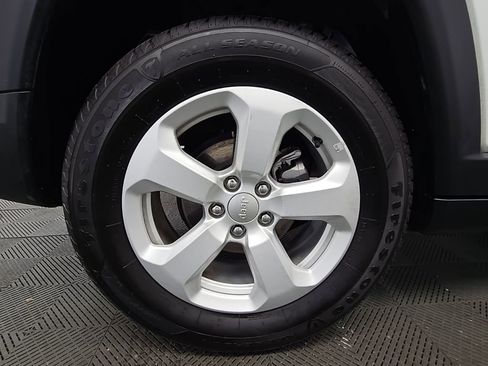 Used 2022 Jeep Compass Latitude image 48