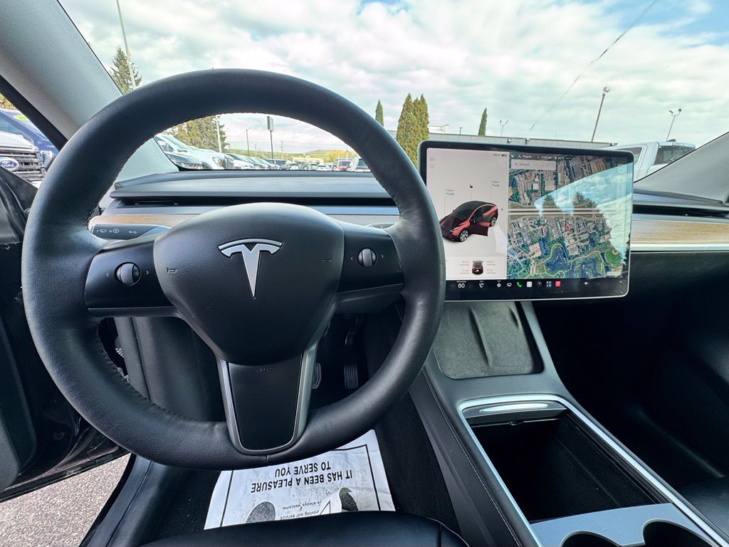 Used 2021 Tesla Model Y Long Range AWD/4WD image 19