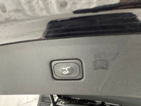 Used 2024 Ford Edge SEL w/ Convenience Package AWD/4WD image 16