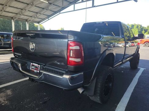 Used 2019 RAM 2500 4x4 Crew Cab Laramie image 3