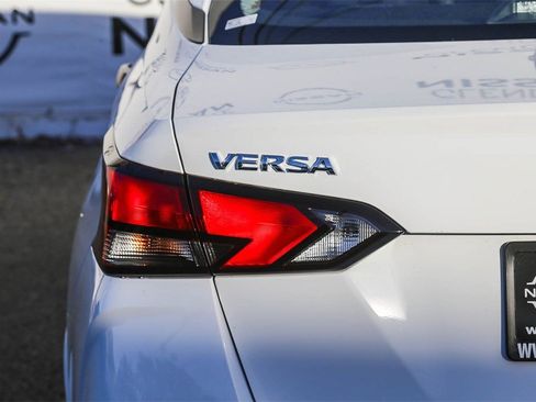 Used 2025 Nissan Versa S w/ Trunk Package image 9