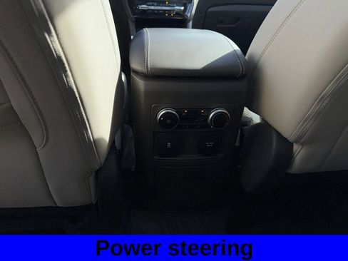 Used 2023 Ford Explorer Platinum w/ Technology Package image 7