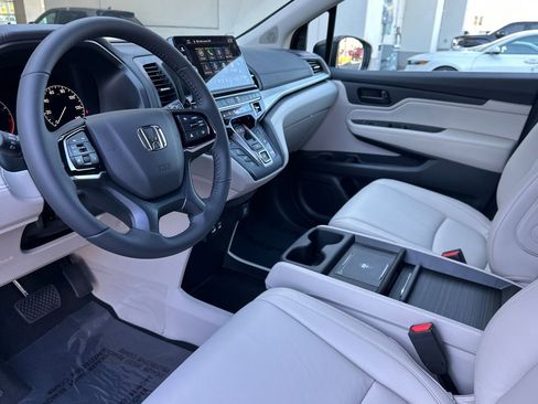 New 2026 Honda Odyssey EX-L image 6
