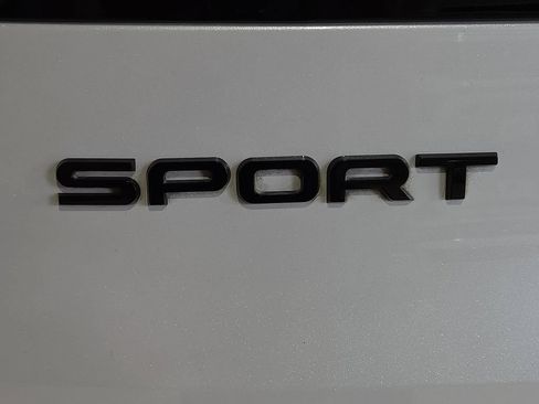 Used 2024 Land Rover Range Rover Sport Dynamic SE AWD/4WD image 11