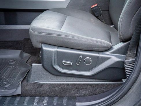 Used 2018 Ford F150 XLT w/ Equipment Group 302A Luxury image 14