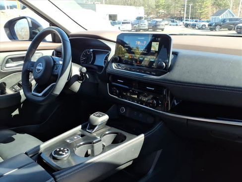 Certified 2023 Nissan Rogue SL w/ SL Premium Package image 22