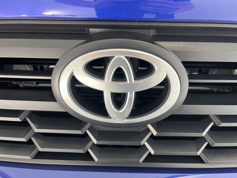 Used 2024 Toyota Tacoma TRD Off-Road w/ TRD Off Road Upgrade Package AWD/4WD image 34