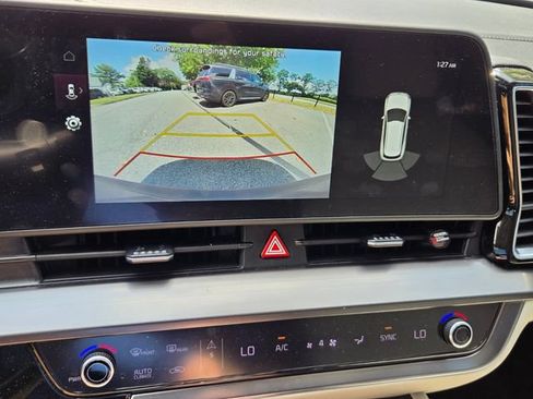 Used 2023 Kia Sportage EX FWD image 13