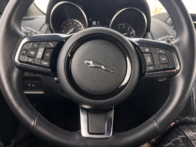Used 2019 Jaguar F-TYPE Convertible RWD image 19