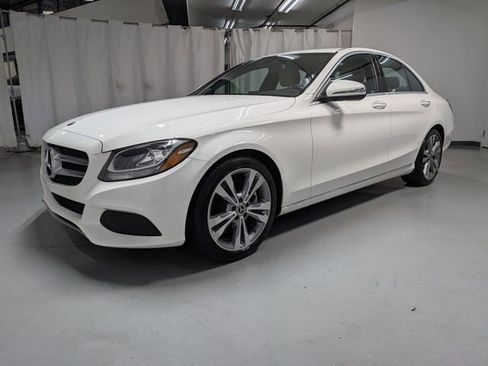 Used 2018 Mercedes-Benz C 300 Sedan image 5